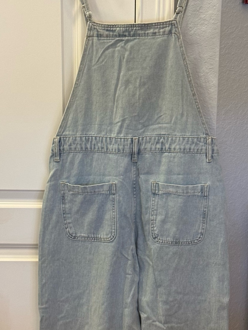 Light Blue Denim Overalls Jumpsuit - Casual Women’s Pants & Jumpsuits